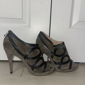 Via Spiga Suede and Leather Heels in Gray